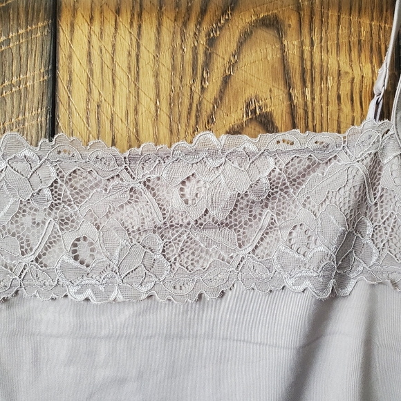 Maurices gray/Lavender lace trim tank xl - Picture 2 of 3